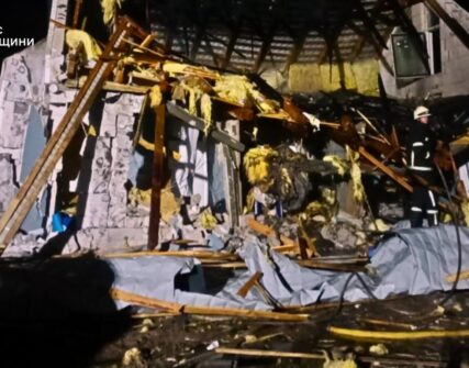 Атака на Київщину 28 вересня: двоє травмованих, 22 об'єкти пошкоджено