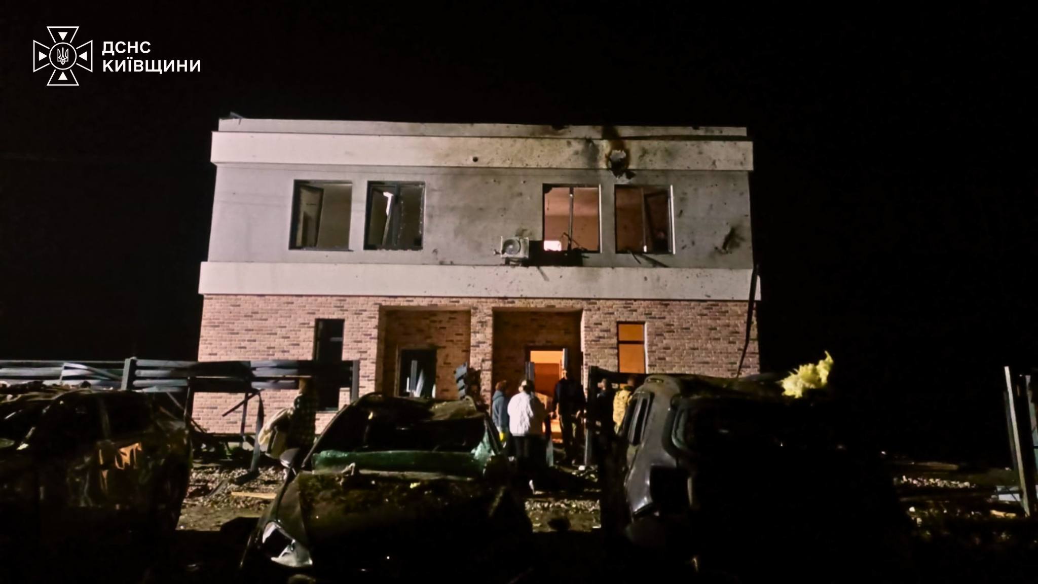 Атака на Київщину 28 вересня: двоє травмованих, 22 об'єкти пошкоджено