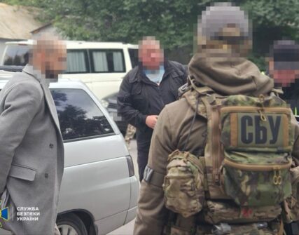 У Вінниці викрили схему легалізації іноземців з країн ризику